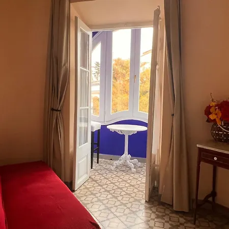 Noucentista فندق سيدجيس