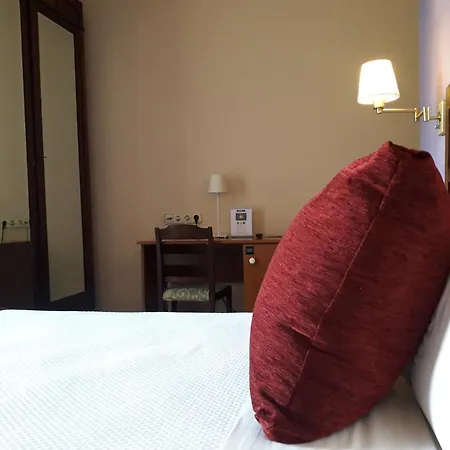 Hotel Noucentista 2*