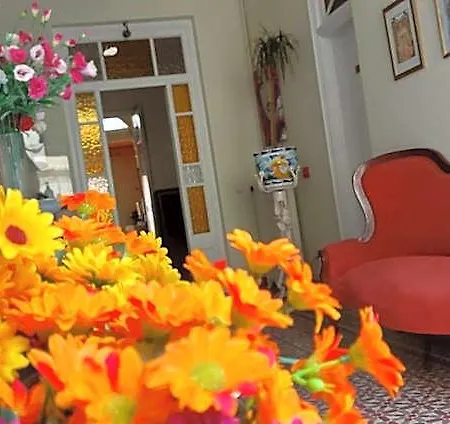 Noucentista Hotel Sitges