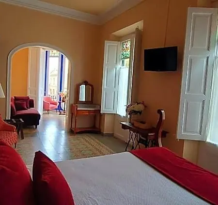 Hotel Noucentista 2*