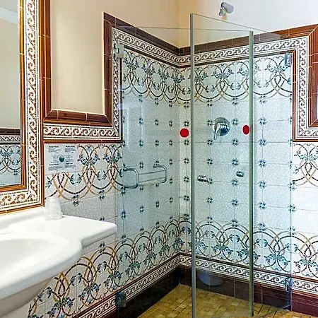 Noucentista Hotel 2*