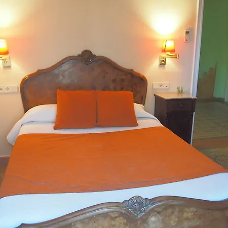 Noucentista Otel 2*