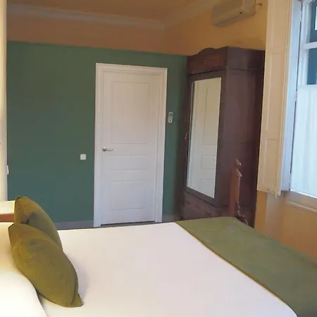 Noucentista Hotel