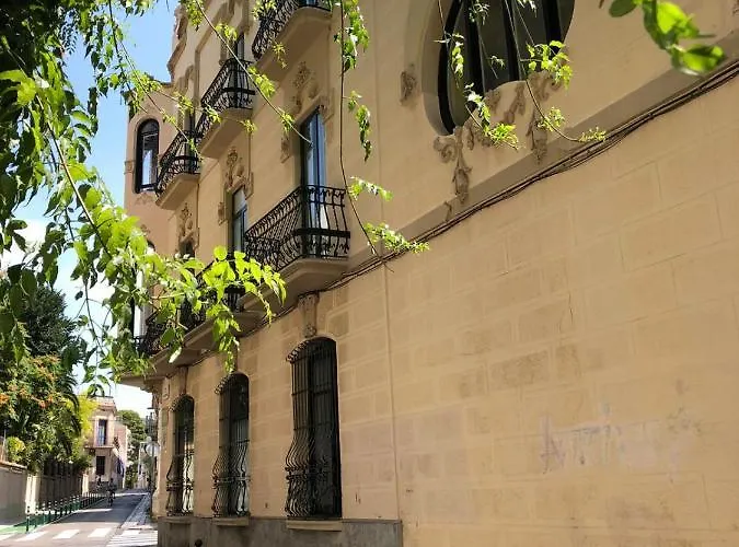 Ξενοδοχείο Noucentista 2*